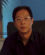 上街區律師侯廣宙