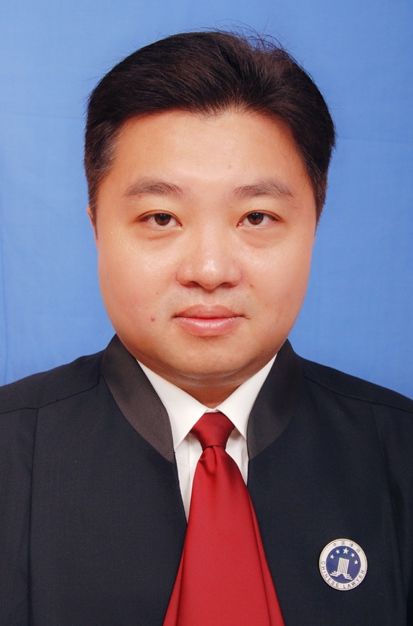 花山區律師